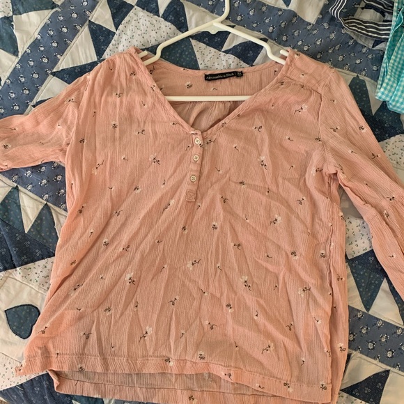 Women’s Pink Blouse - Picture 2 of 3